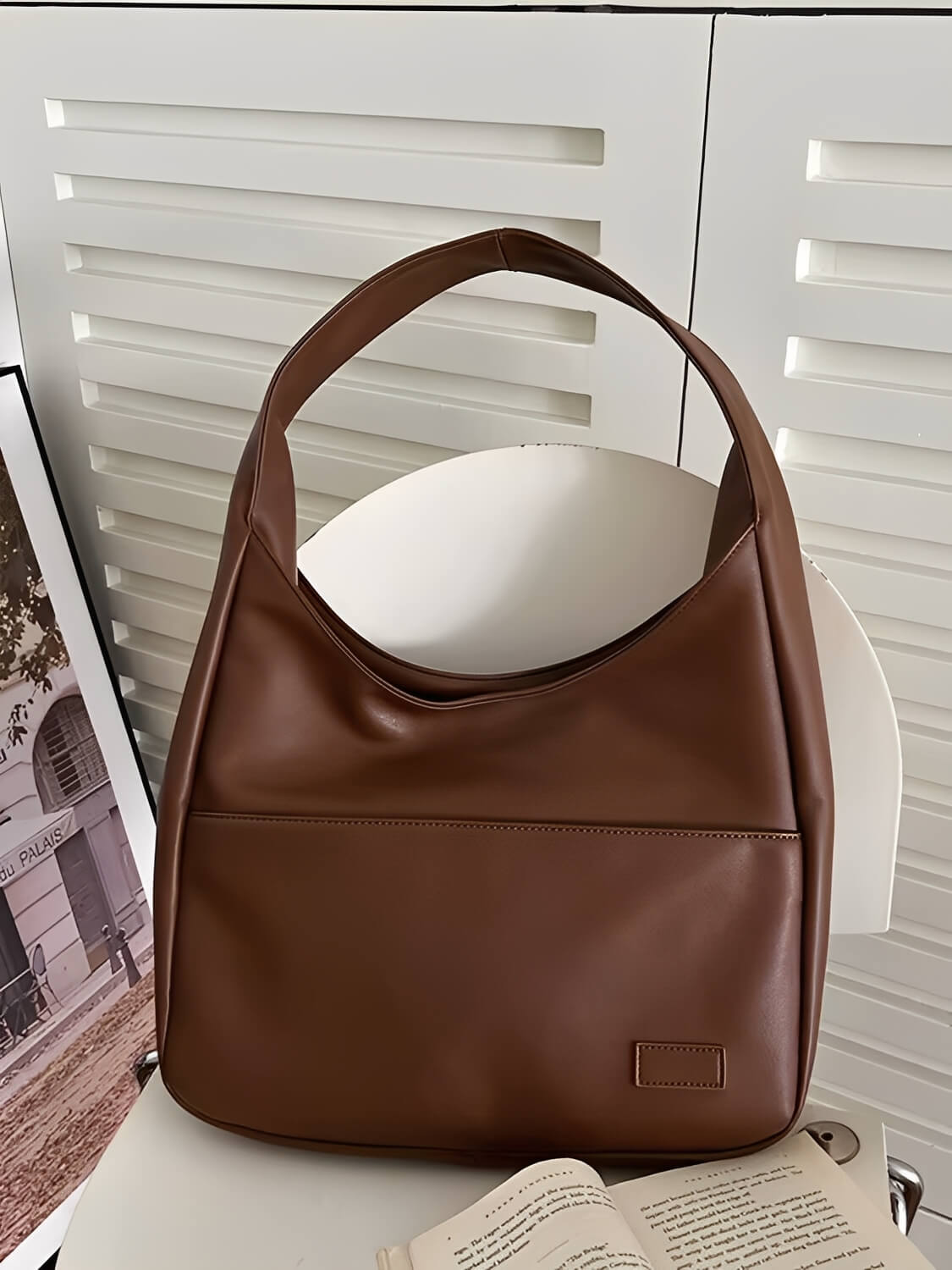 Bolsa de Ombro Vintage em Couro PU com Design Triangular Alongado - Edwina