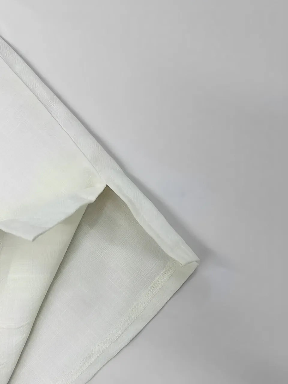 Conjunto com Blusa de Ombro Único e Saia Longa de com Amarração - Malena