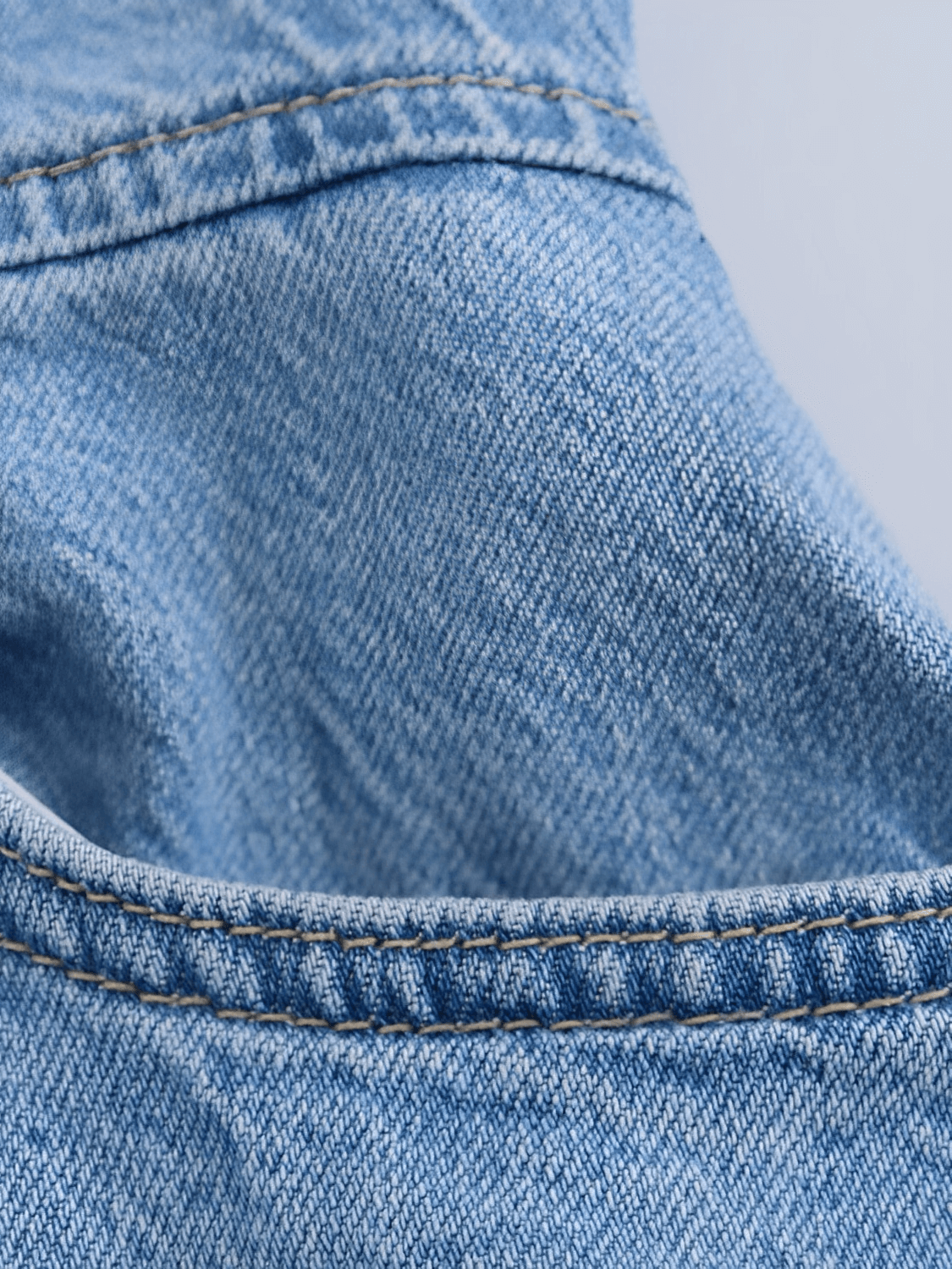 Macacão Feminino Jeans com Decote Nadador e Abertura Frontal em Botões Modelagem Wide Leg - Jordana