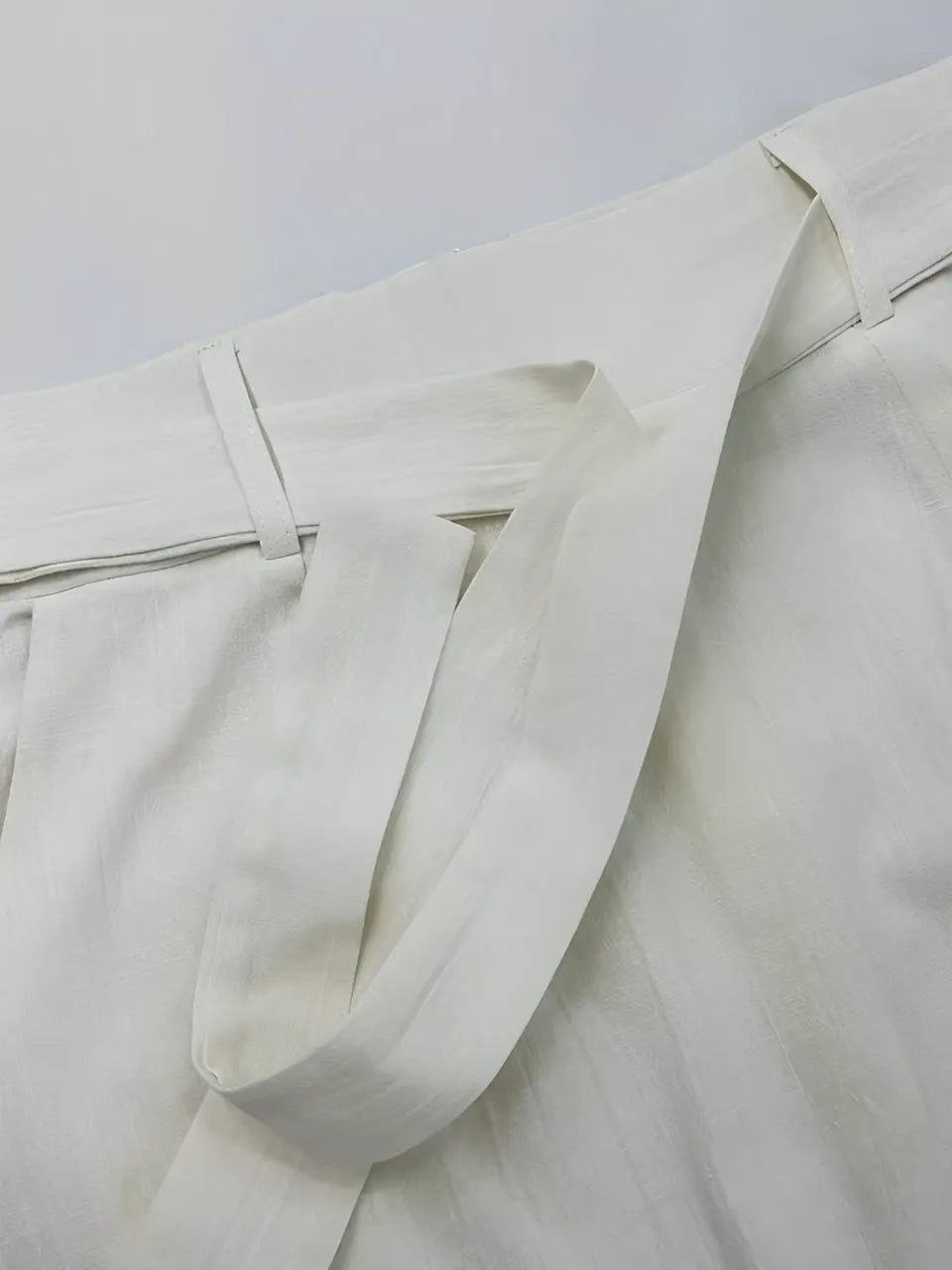 Conjunto com Blusa de Ombro Único e Saia Longa de com Amarração - Malena