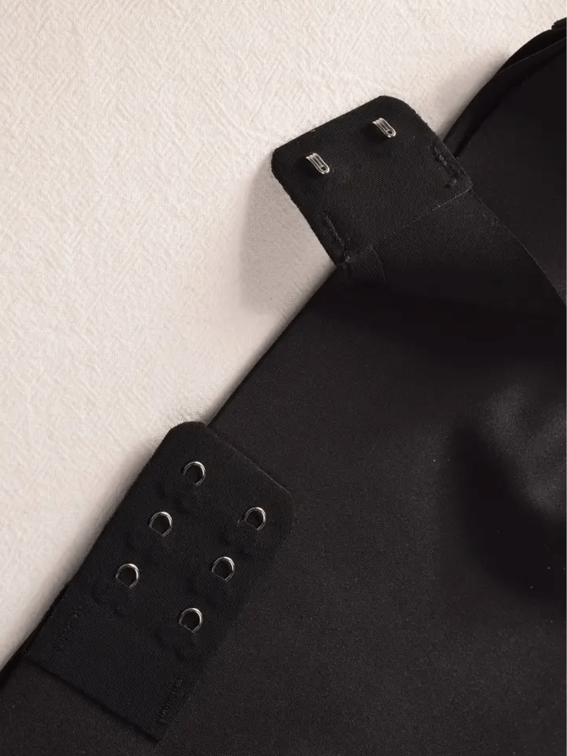 Sutiã Tomara Que Caia Sem Costura com Fecho Frontal e Sem Bojo – Marion