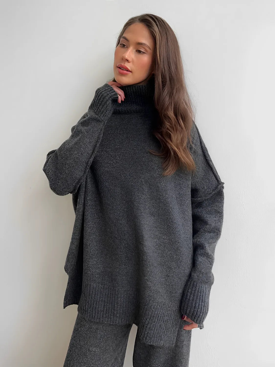 Conjunto de Tricô com Suéter Mullet Gola Alta e Calça Pantalona - Melanie