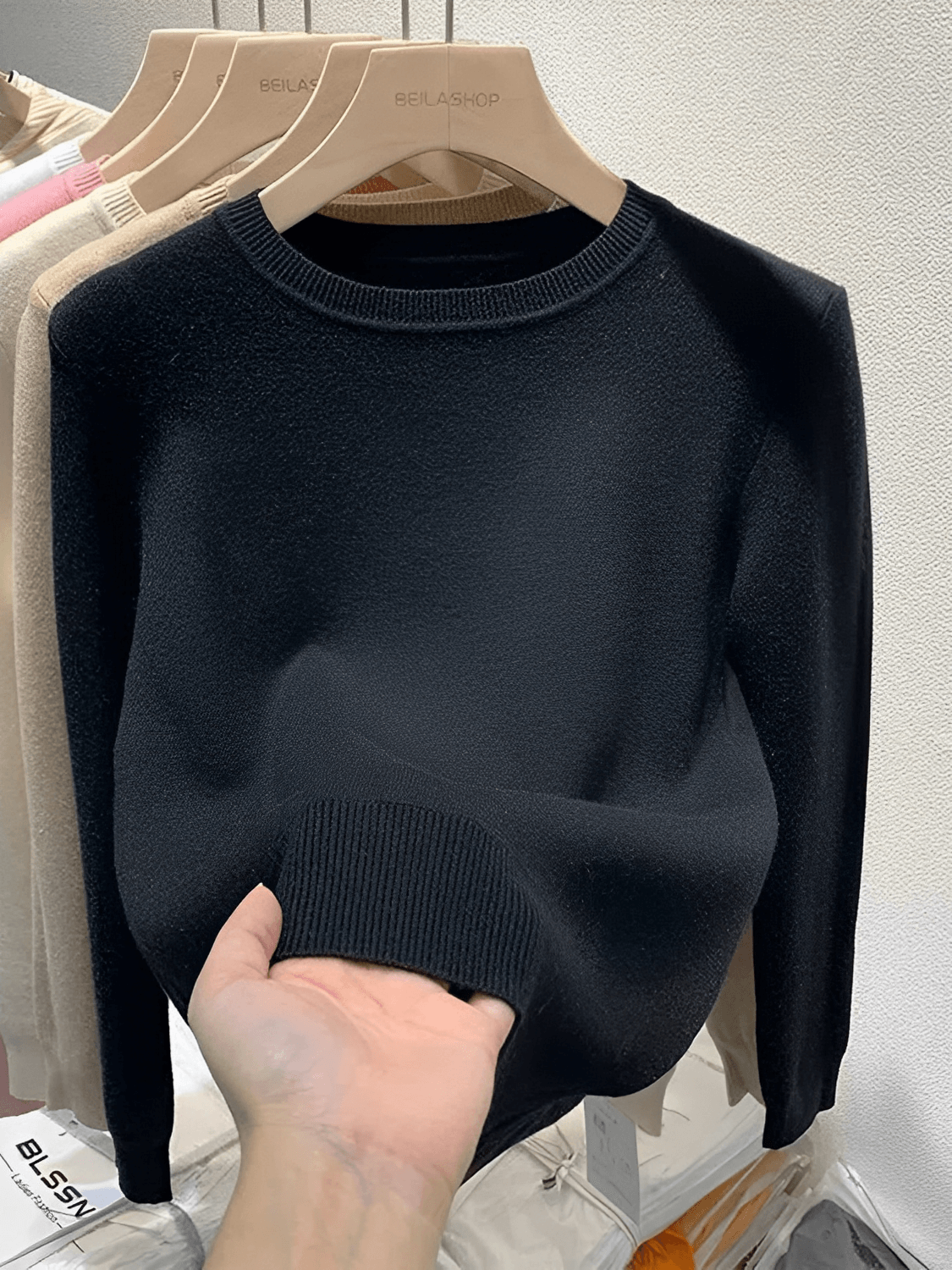 Suéter Feminino Peluciado em Tricô com Gola Redonda Térmico com Toque Aconchegante – Ceyda
