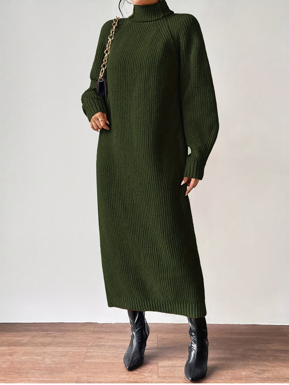 Vestido Suéter Midi em Tricô Canelado com Gola Alta e Mangas Longas -Julieta