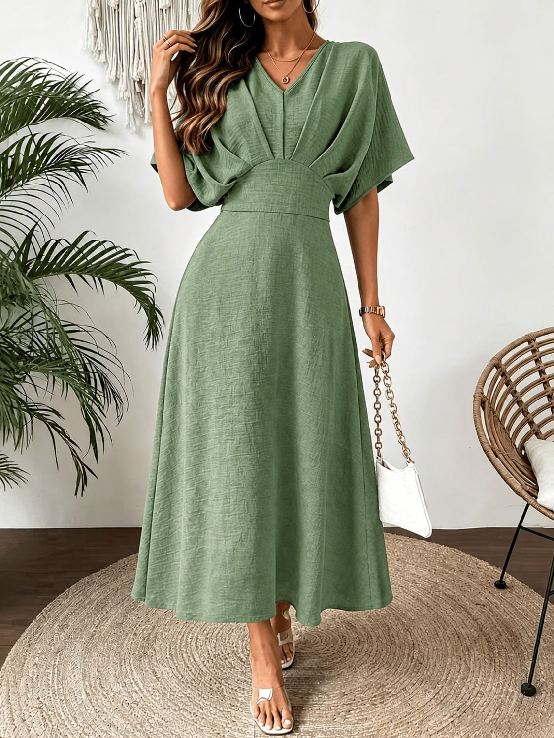 Vestido Midi Evasê Acinturado com Manga Morcego Decote V- Mayla