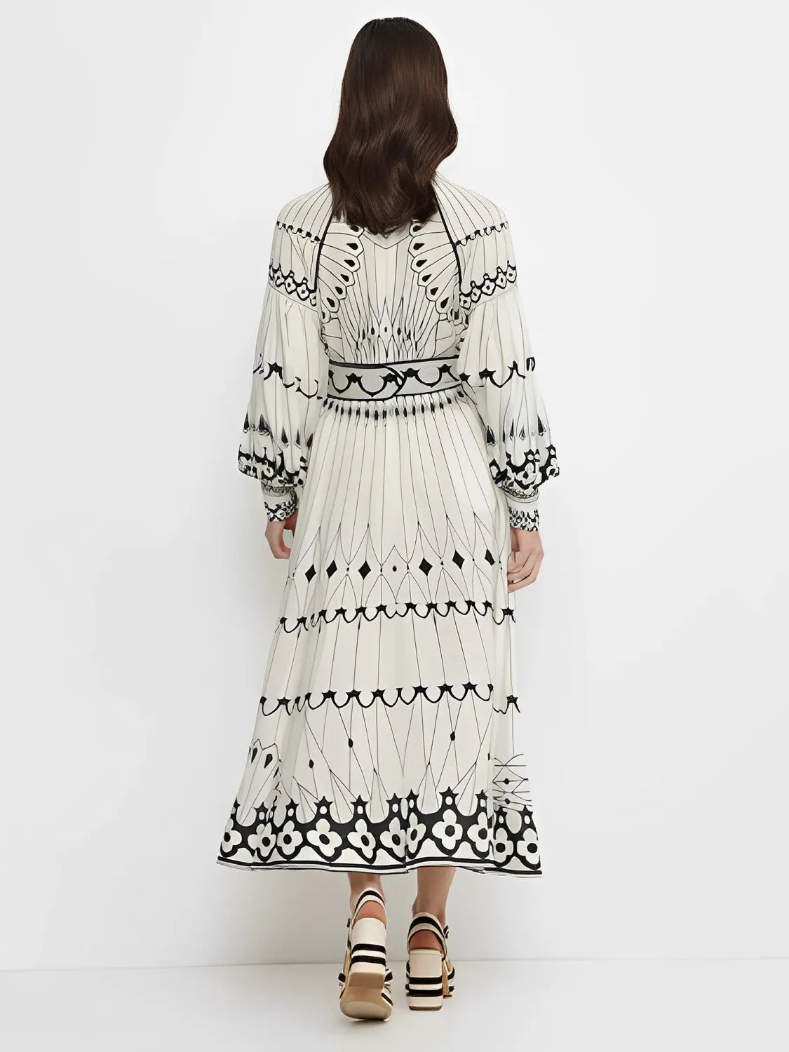 Vestido Feminino Midi Estampado Elegante com Gola Padre Cinto e Mangas Longas - Mia