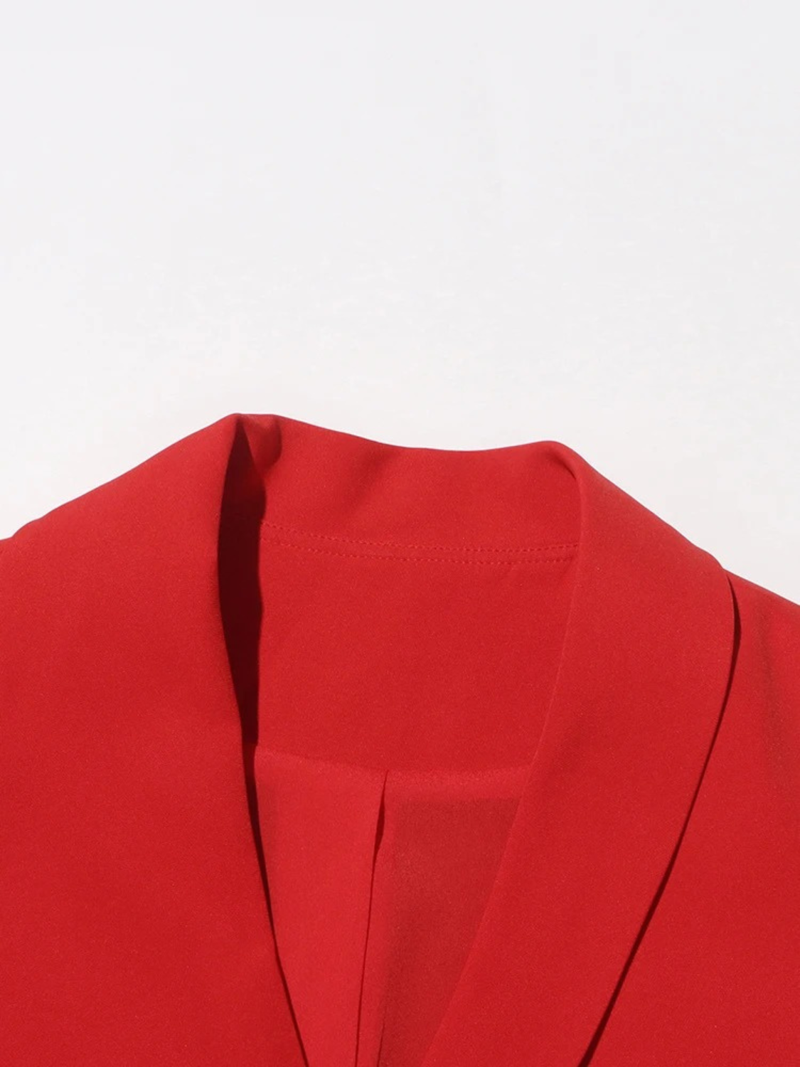 Vestido Midi Vermelho Acinturado com Decote em V Sem Mangas – Elysia