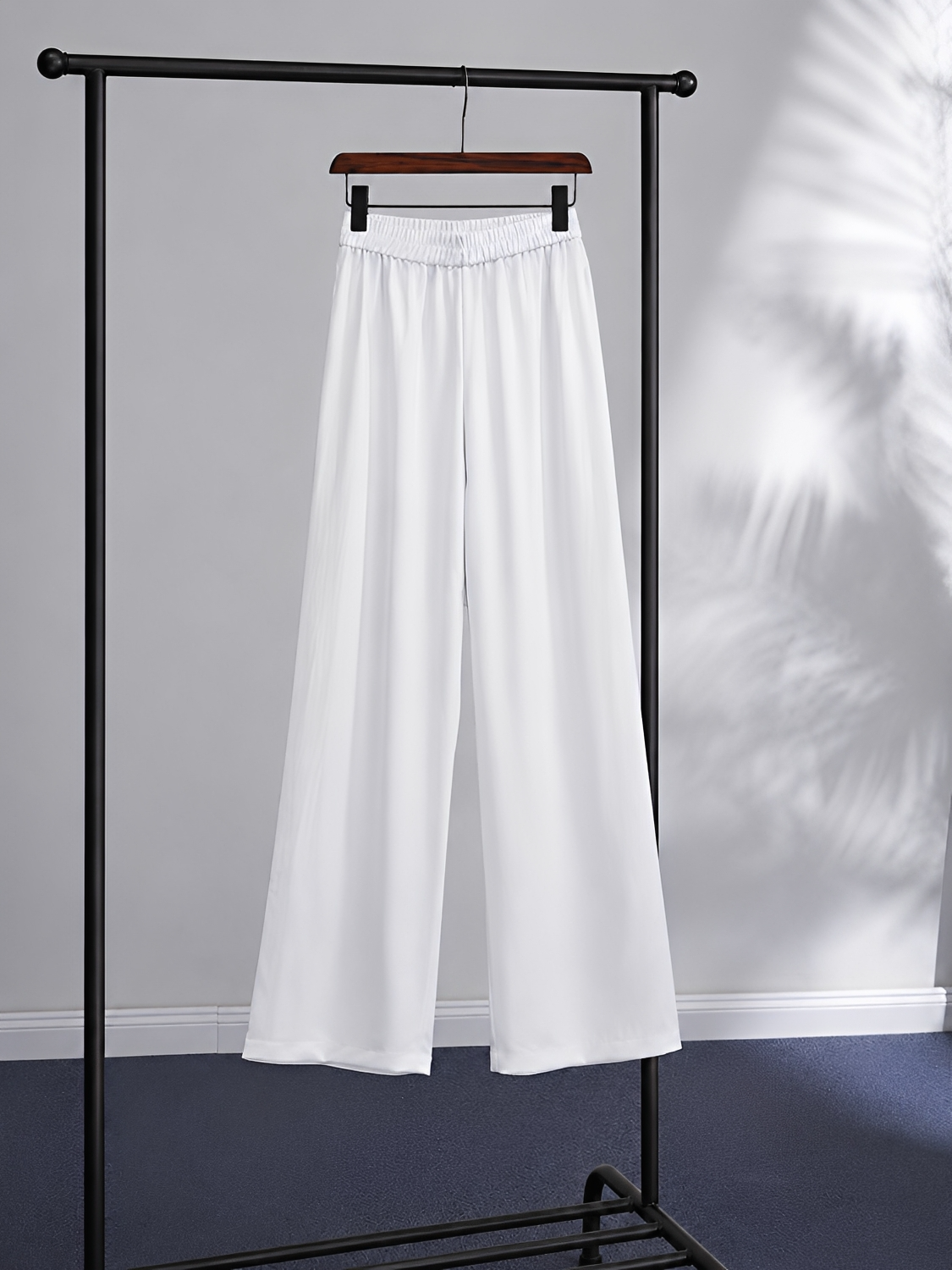 Conjunto com Blusa Assimétrica Estilo Capa e Calça Wide Leg - Estelle