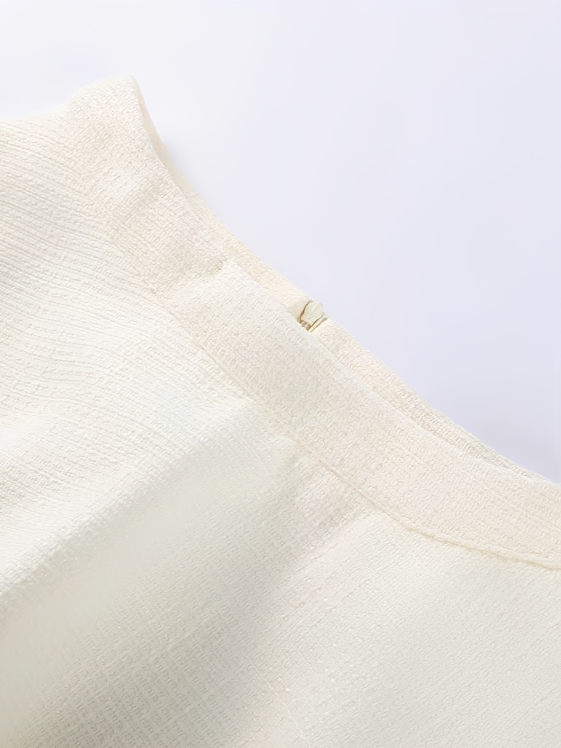 Conjunto em Tweed Blusa Manga Bufante Estruturada e Saia Balonê – Nari