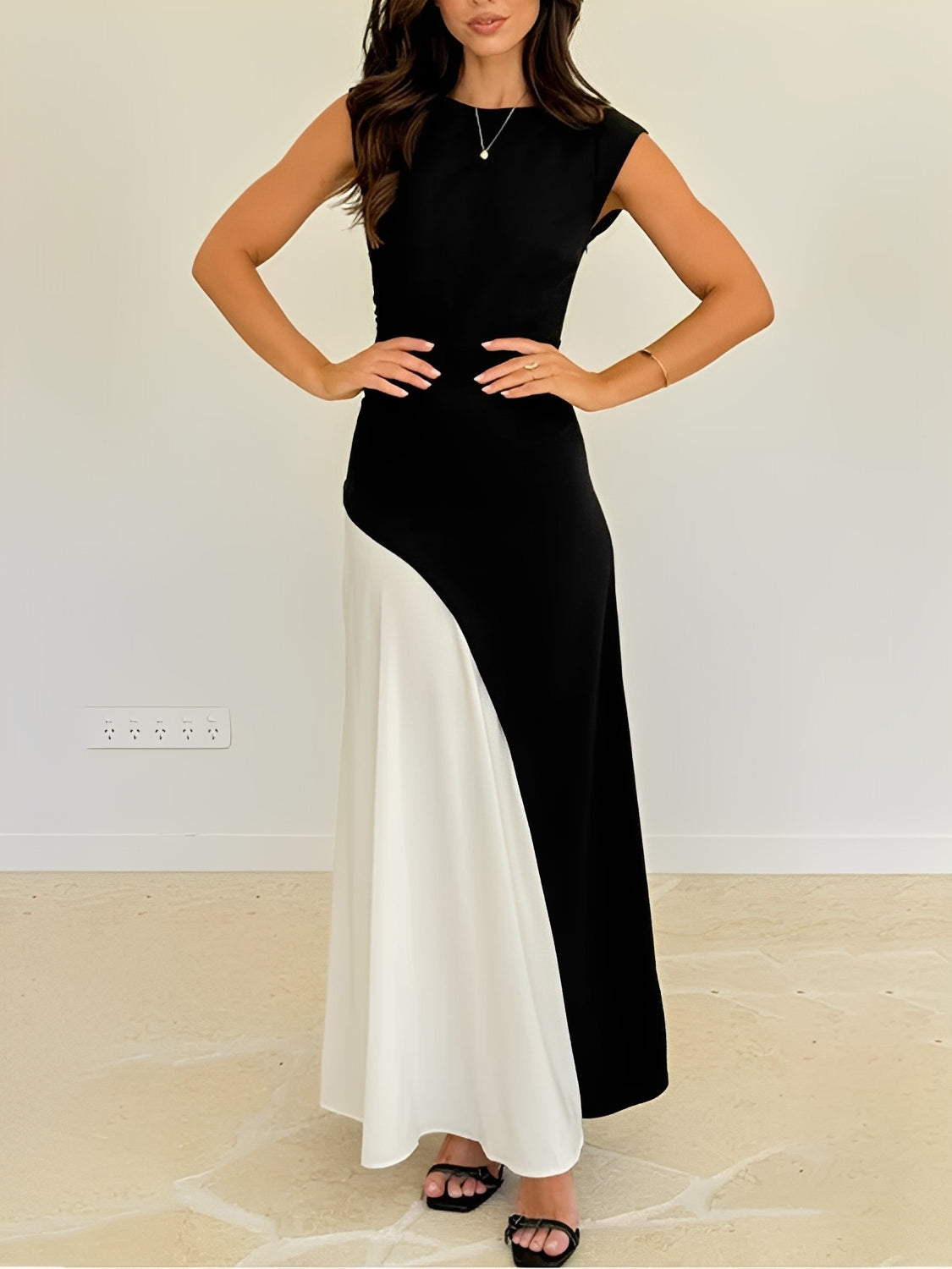 Vestido Longo Sem Mangas com Design Bicolor Diagonal Elegante - Alane