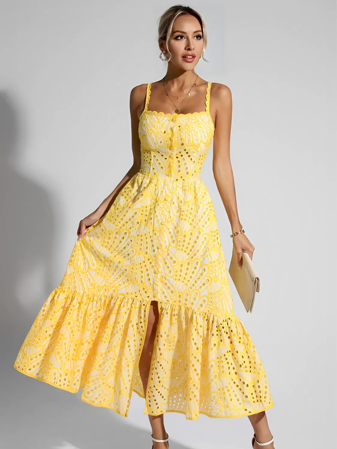 Vestido Midi de Laise com Babados Delicados e Elástico nas Costas – Marina
