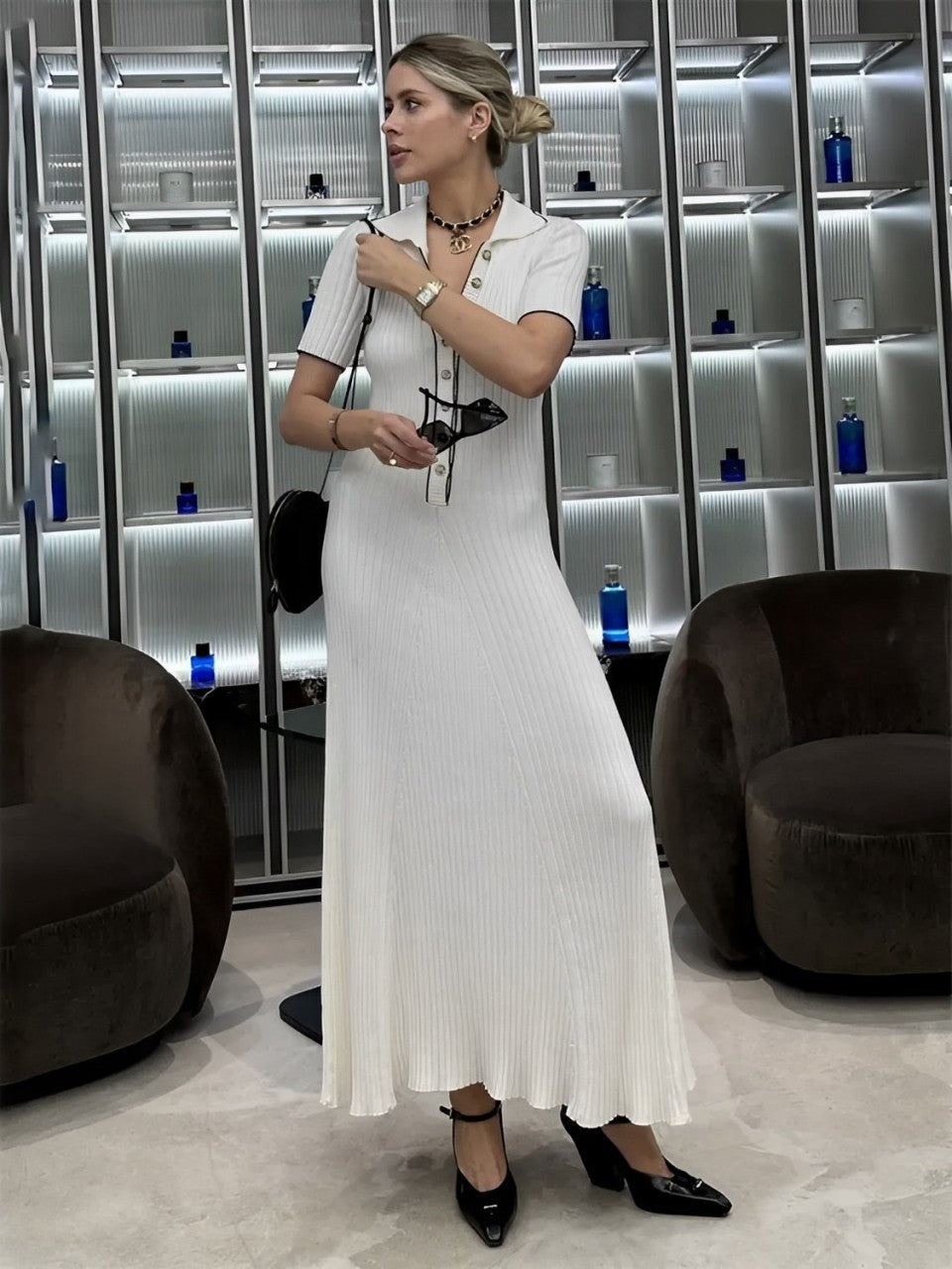 Vestido Longo de Tricô Canelado com Decote V e Botões – Evelyn