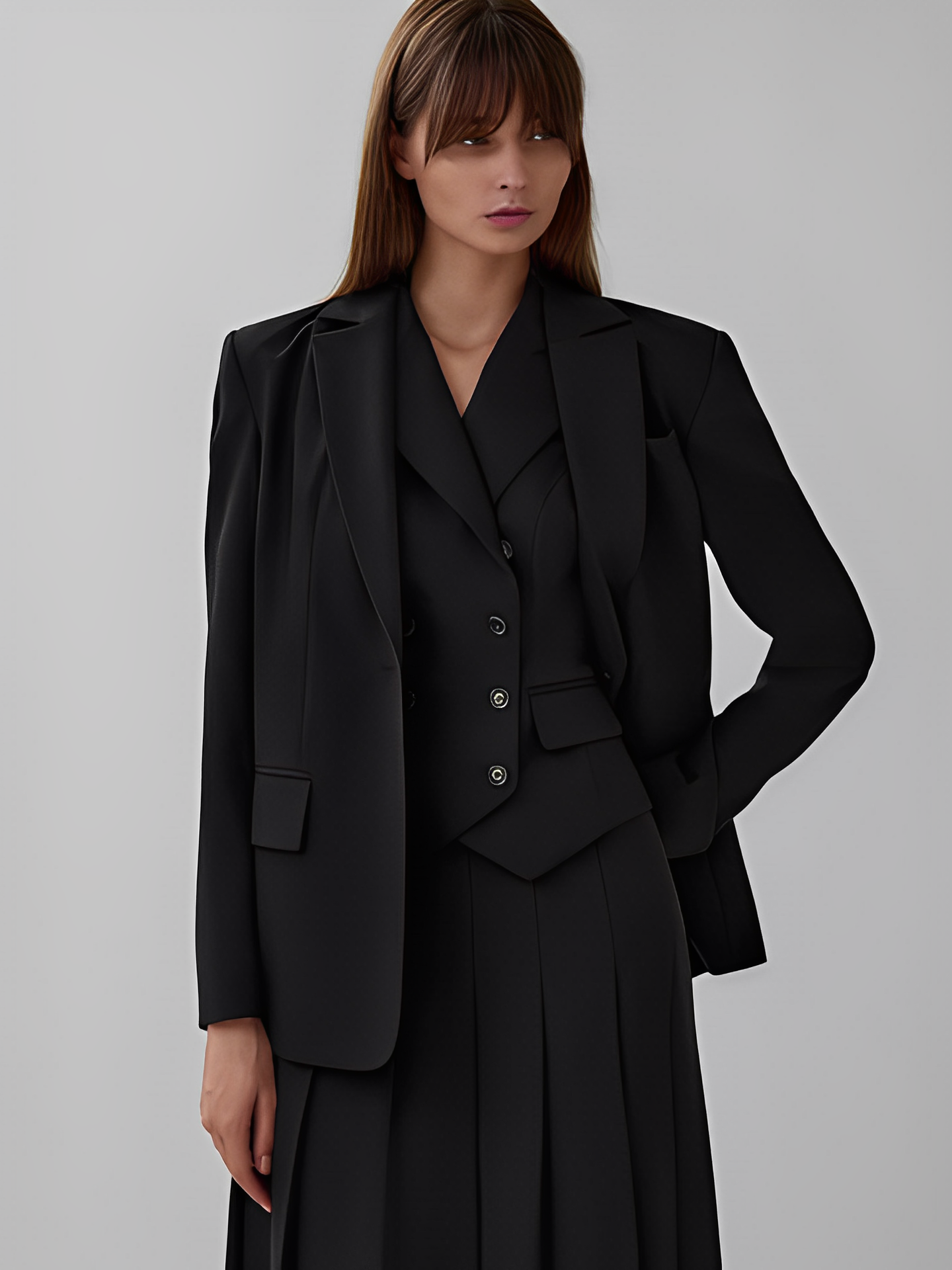 Conjunto Feminino de Alfaiataria com Colete Clássico e Saia Midi Plissada - Lizandra