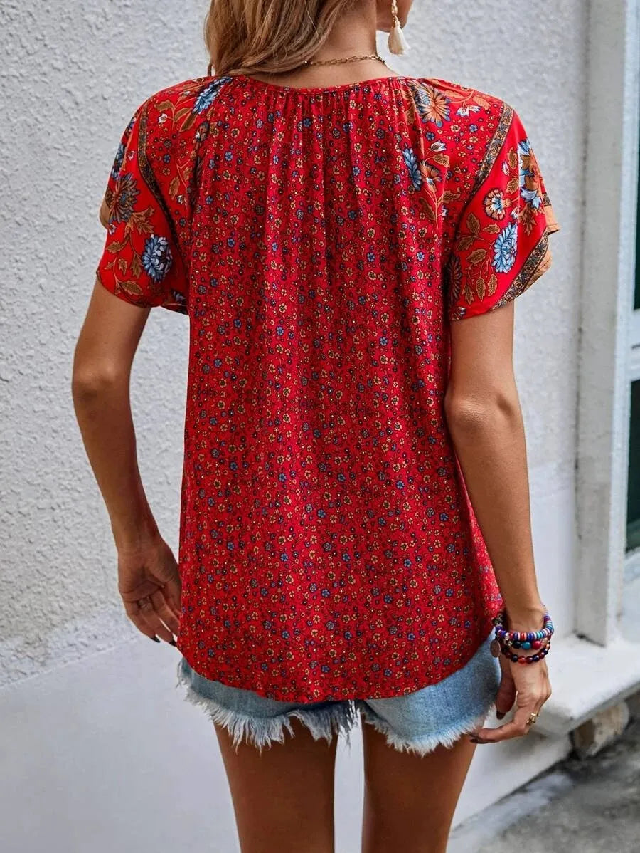 Blusa de Viscose com Mangas Borboleta e Estampa Floral – Tereza