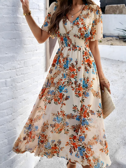 Vestido Feminino Midi Floral Fluido com Decote V e Mangas Curtas - Salma