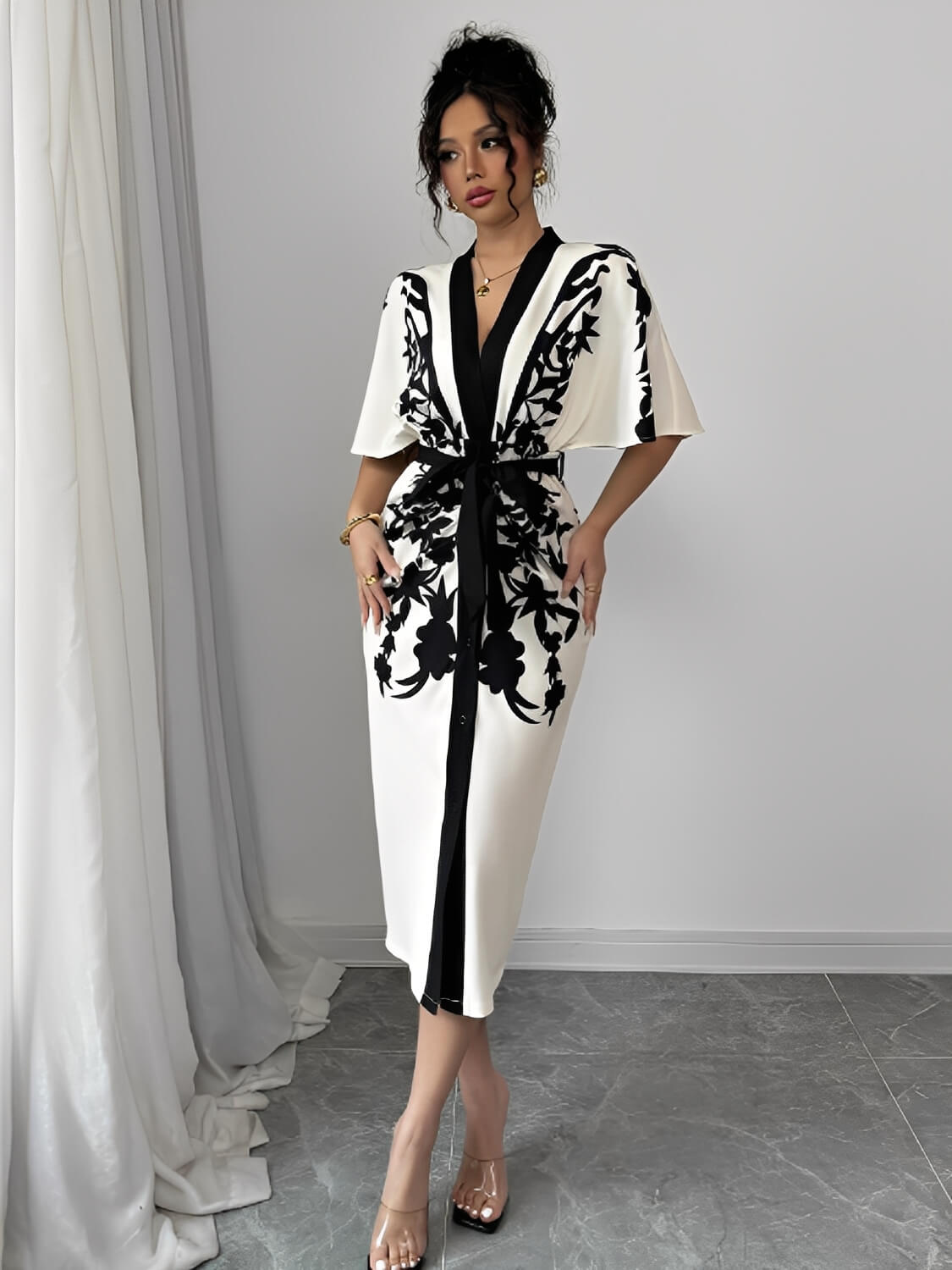 Vestido Midi Floral Arabesco com Manga Morcego Elegante - Inez