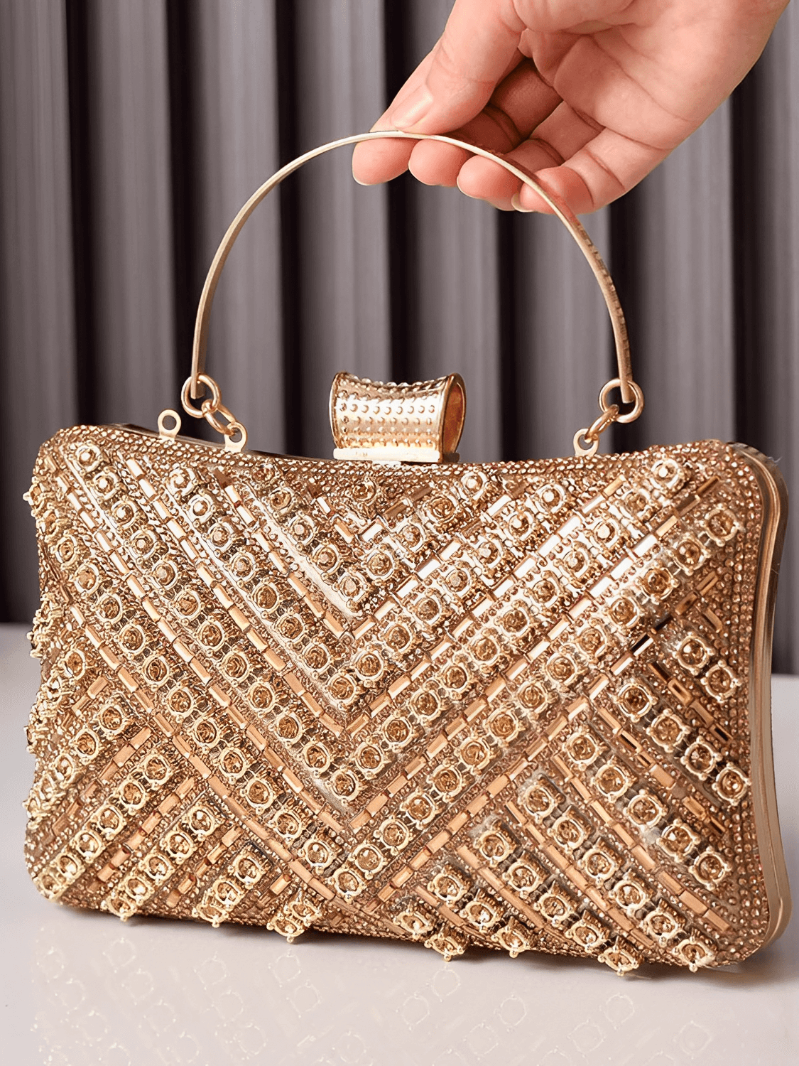 Bolsa Feminina Clutch Com Cristais e Alças Removíveis para Festa – Nayra