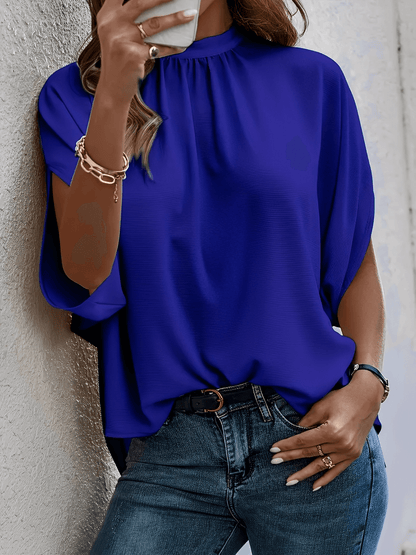 Blusa Feminina com Mangas Mocergo Vazadas e Gola Laço Amarração na Nuca - Catherine