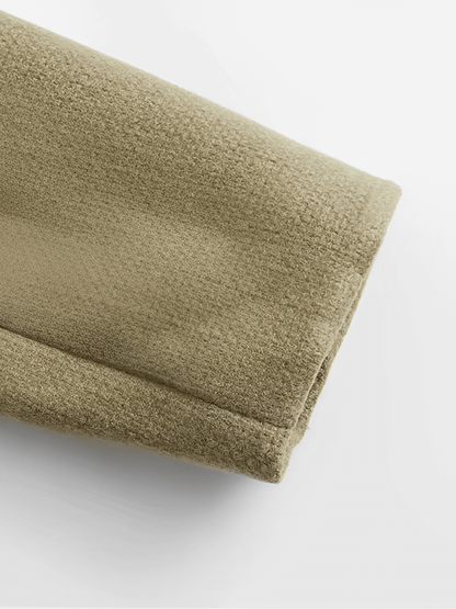Casaco Feminino Tweed com Bolsos Decorativos e Fechamento em Botões - Angelique