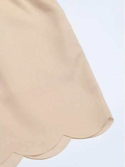 Short Feminino com Cintura Elástica e Bainha Ondulada - Acasia