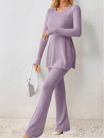 Conjunto Feminino em Tricô Canelado com Blusa Mullet Manga Longa com Fendas Laterais e Calça Flare com Cintura Alta Elástica - Sabrina