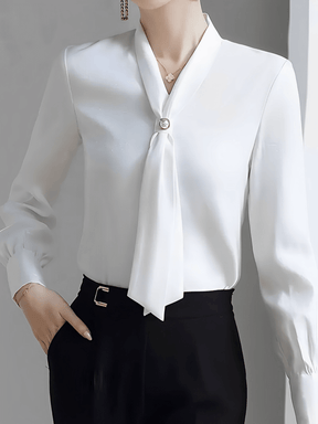 Camisa Feminina em Chiffon com Gola Lenço e Botão Perolado - Eulália [FRETE FULL]