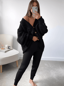 Conjunto Feminino em Tricô com Cardigan Oversized Decote V e Calça Lápis com Cintura Elástica – Liana