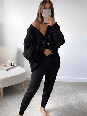 Conjunto Feminino em Tricô com Cardigan Oversized Decote V e Calça Lápis com Cintura Elástica – Liana