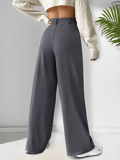 Calça Feminina Alfaiataria Modelagem Wide Leg com Bolsos Funcionais Pregas e Cintura Alta – Adelina