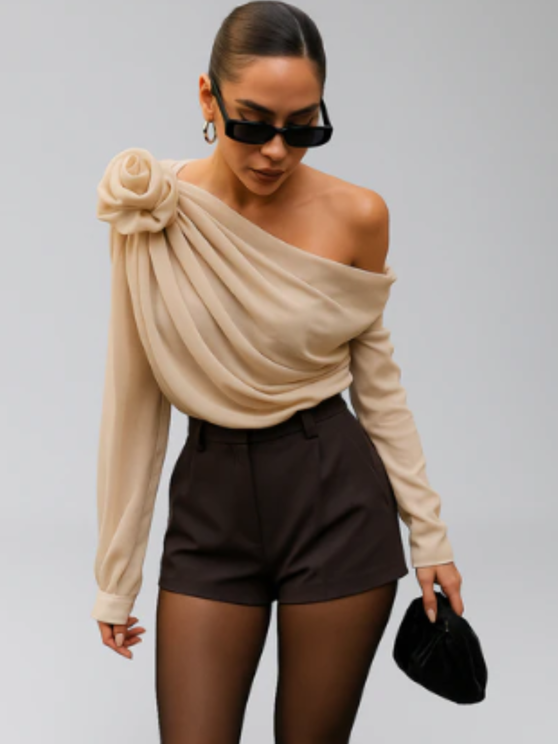 Blusa de Ombro Único com Flor em Chiffon – Elise [FRETE FULL]