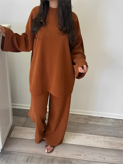 Conjunto Feminino de Veludo Cotelê com Suéter Oversized e Calça Wide Leg – Indira