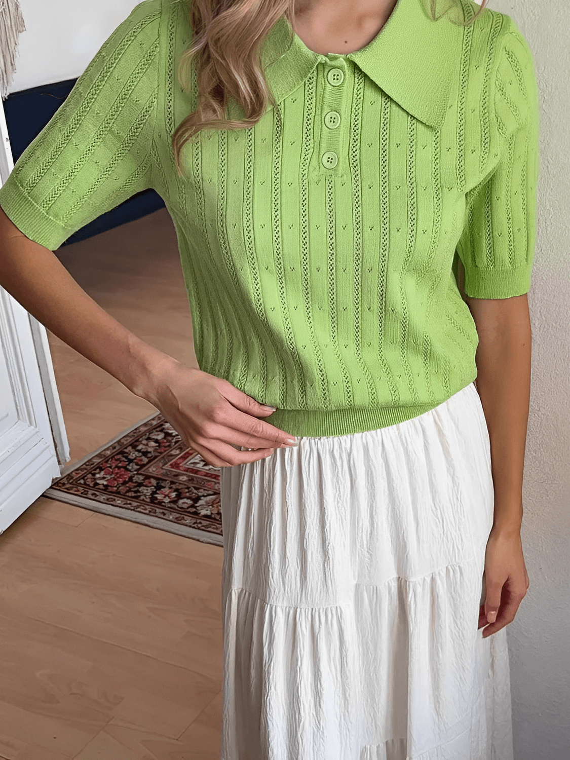 Blusa Feminina em Tricô Gola Polo com Costura em Relevo e Decote com Botões – Lily