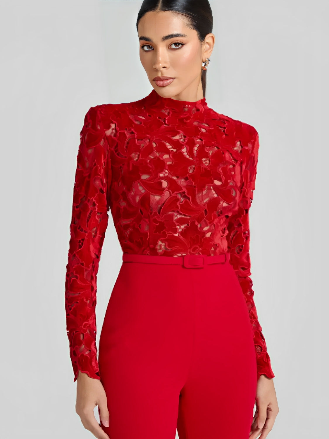 Macacão Elegante Manga Longa com Renda e Calça Flare com Cinto - Yeva