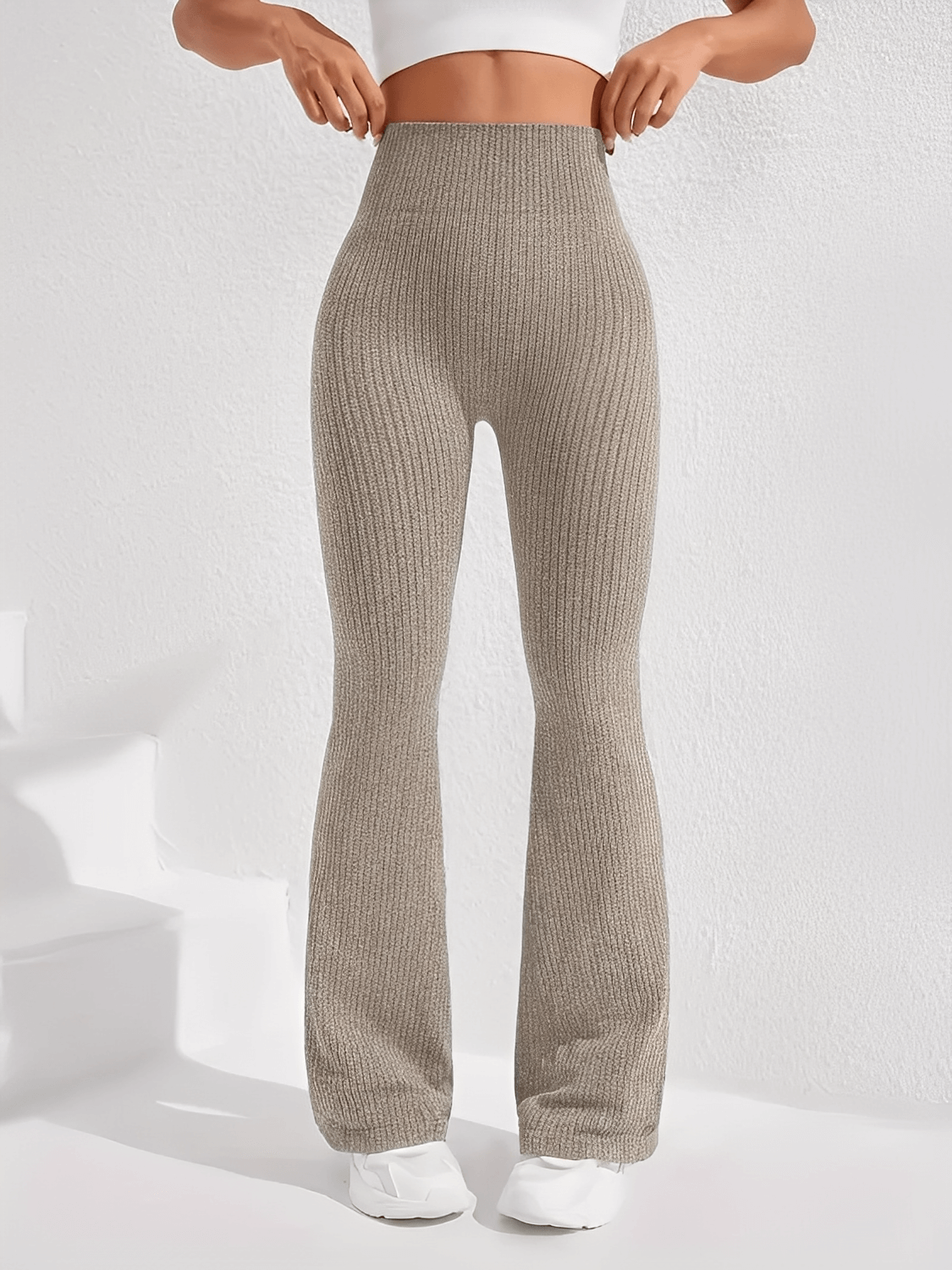 Calça Flare Canelada 3D com Cintura Alta e Efeito Lifting – Juliete