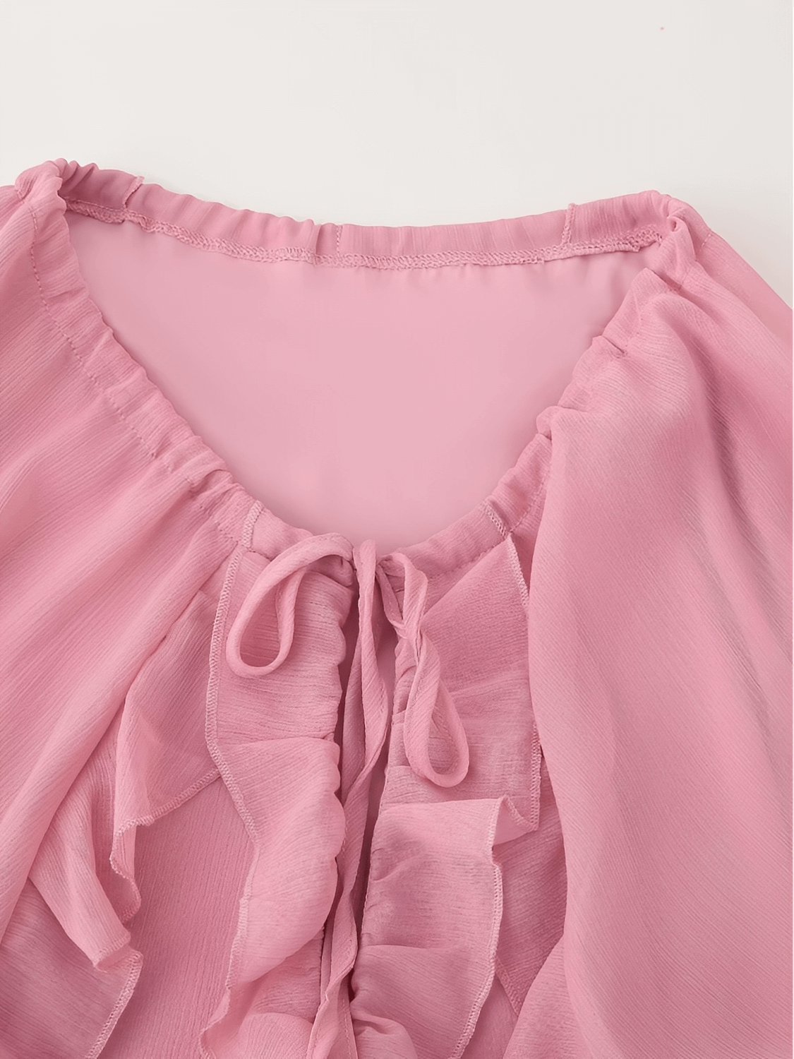 Vestido Feminino Longo em Chiffon com Babados em Camadas Decote em V e Mangas Longas – Amelie