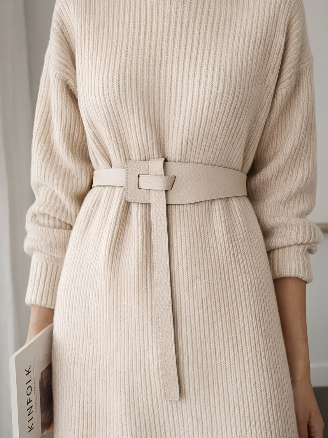 Cinto em Couro PU com Fecho de Encaixe e Design Assimétrico - Verena