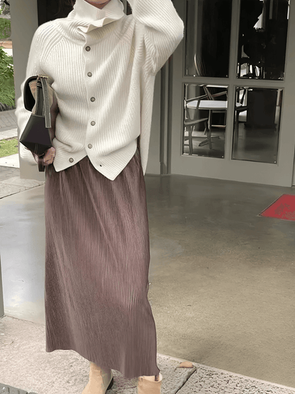Cardigan Feminino em Lã com Gola Alta Ampla Estruturada e Fechamento em Botões  – Romana