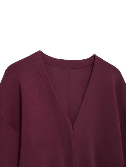 Conjunto Feminino de Tricô com Suéter Gola V e Saia Reta com Cintura Elástica - Viviene
