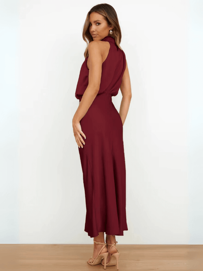 Vestido Feminino Midi Acetinado com Modelagem Acinturada Gola Alta e Detalhe Drapeado Elegante  – Rayca