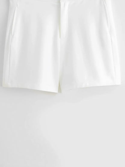 Conjunto Feminino Alfaiataria Blusa com Abotoamento Frontal e Shorts Cintura Alta - Ava