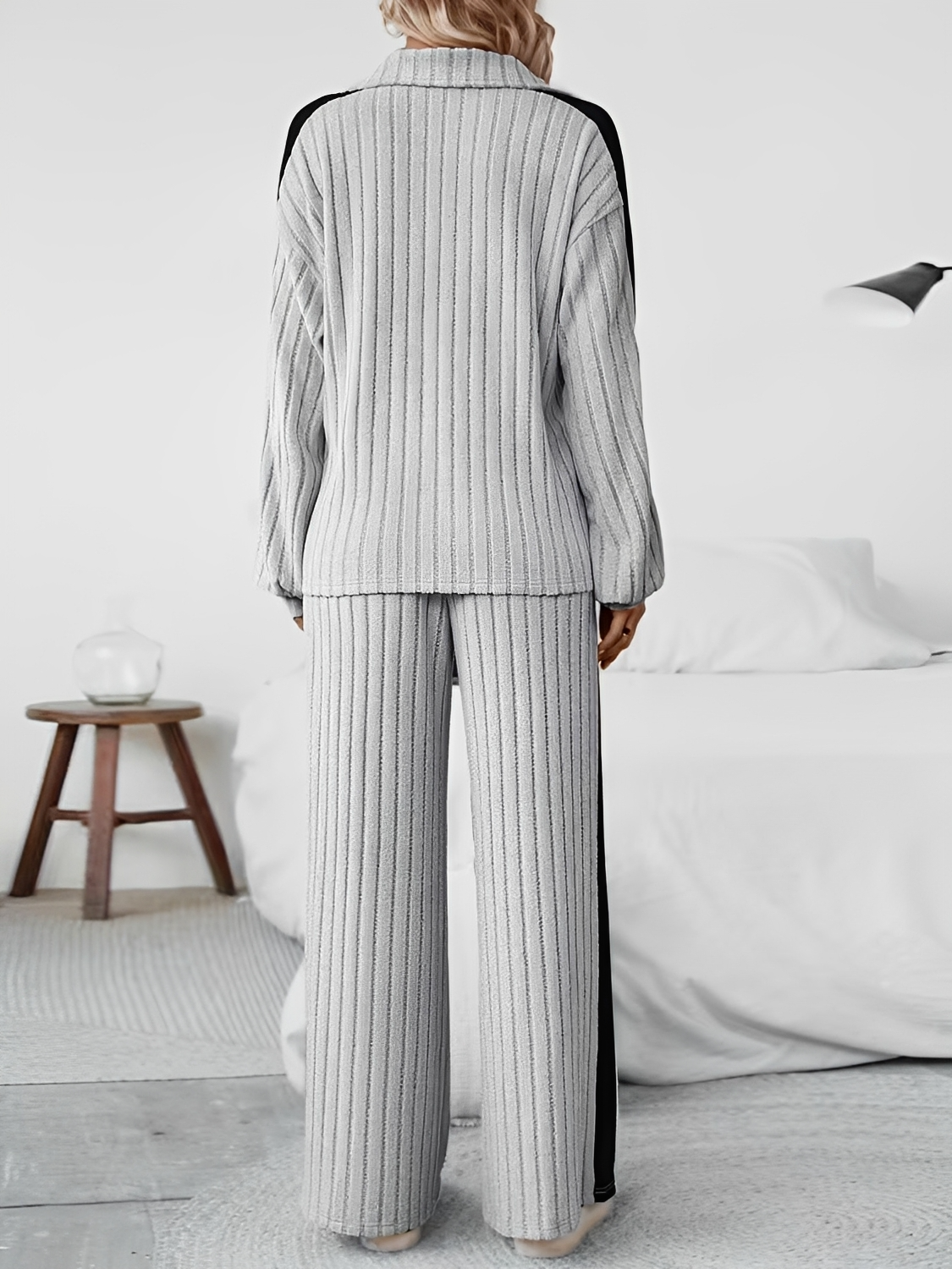 Conjunto Canelado com Suéter Gola V de Zíper e Calça Pantalona – Ivy