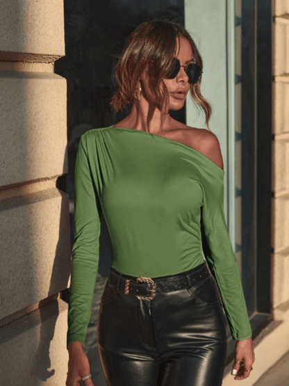 Blusa Feminina com Design Assimétrico de Ombro Único e Drapeado Sofisticado – Amaya