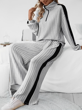 Conjunto Canelado com Suéter Gola V de Zíper e Calça Pantalona – Ivy