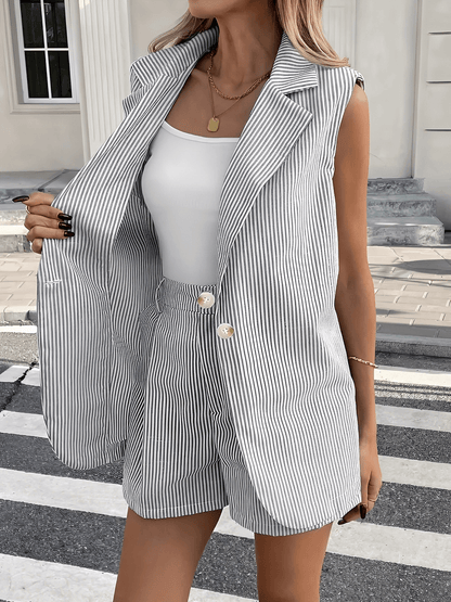 Conjunto Feminino Listrado com Colete Longo Sem Mangas e Short com Bolsos – Paula