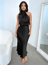 Vestido Midi Acetinado Acinturado com Gola Alta Drapeada Elegante – Rayca