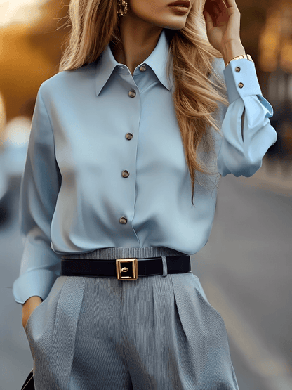 Camisa Feminina Semi-Acetinada com Lapela Botões Elegantes e Punhos Ajustáveis – Eva