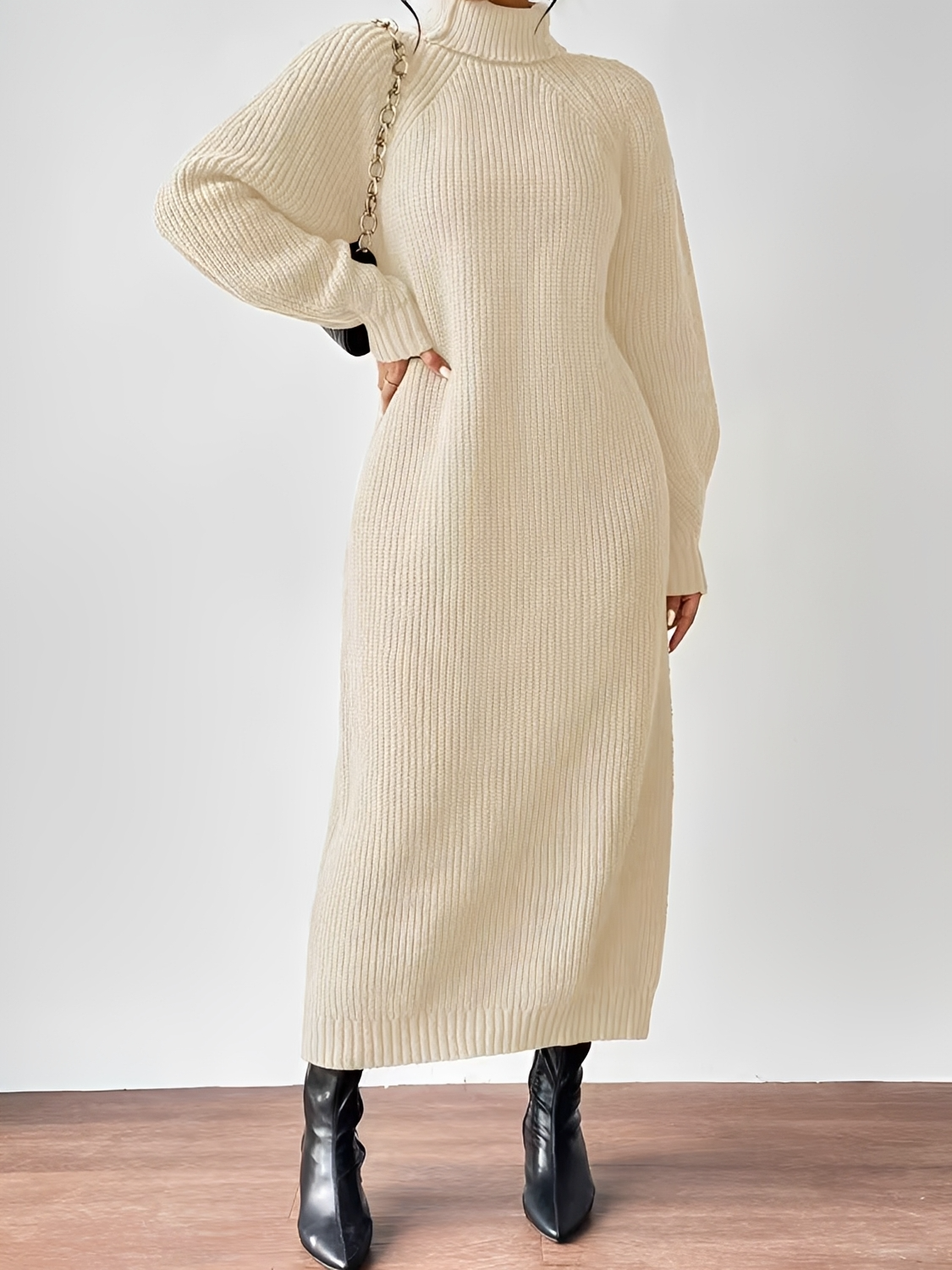 Vestido Suéter Midi em Tricô Canelado com Gola Alta e Mangas Longas -Julieta
