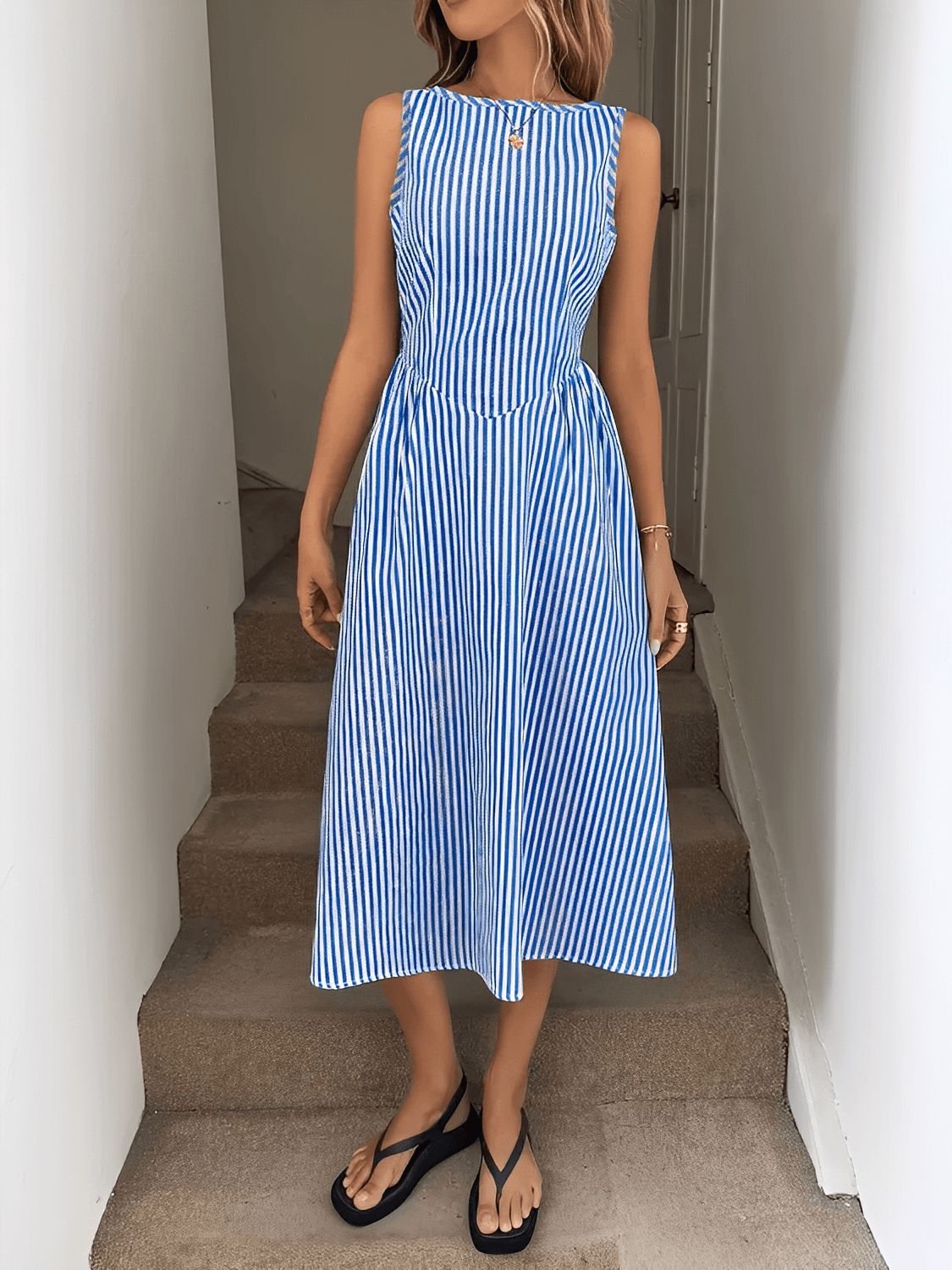 Vestido Feminino Midi Modelagem Evasê com Corset Estruturado com Listras Verticais Elegantes - Elizabeth