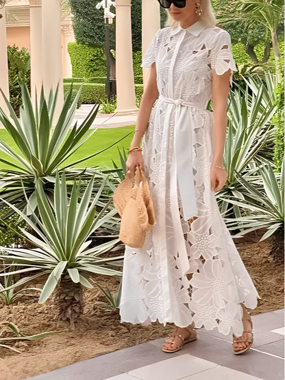 Vestido Feminino Longo com Mangas Curtas de Renda com Patchwork Floral Vazado e Faixa-Cinto – Edith
