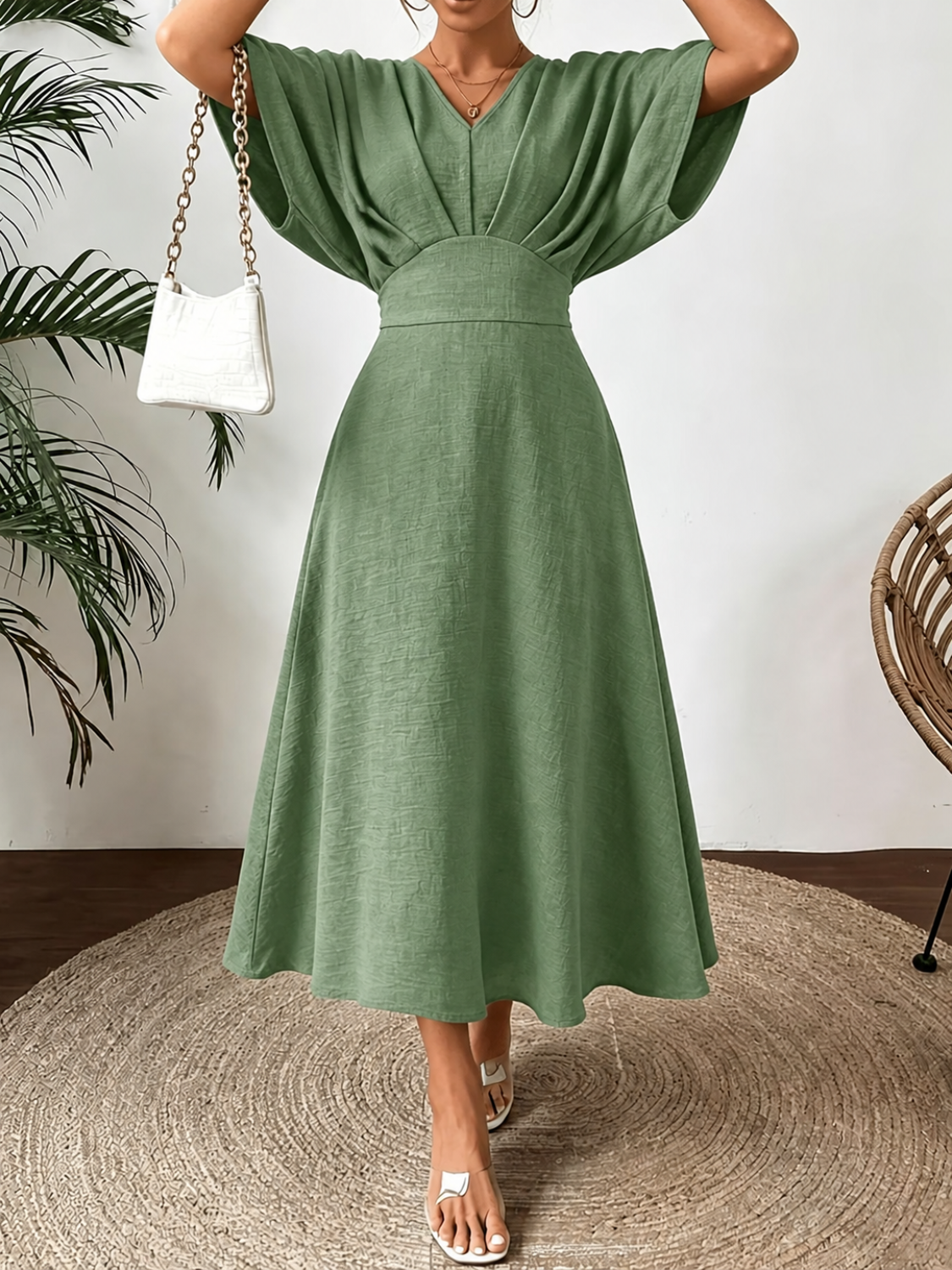 Vestido Midi Evasê Acinturado com Manga Morcego Decote V-  Mayla